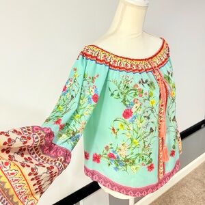 Umgee Green Floral Off Shoulder Flowy Top Bell Sleeve Hippie Blouse Sz S